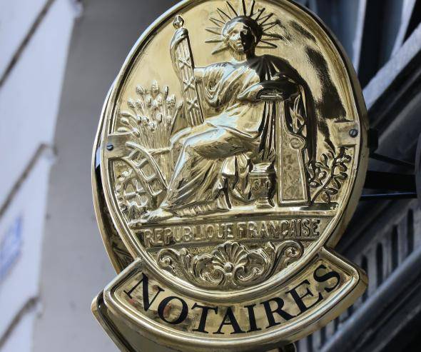 Notaire spécialisé dans le droit de la famille, des sociétés et immobilier à Bordeaux